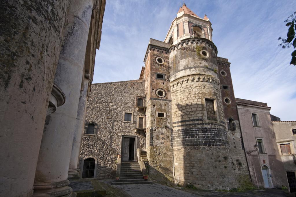 Animosa Suites Castiglione De Sicilia Exterior photo